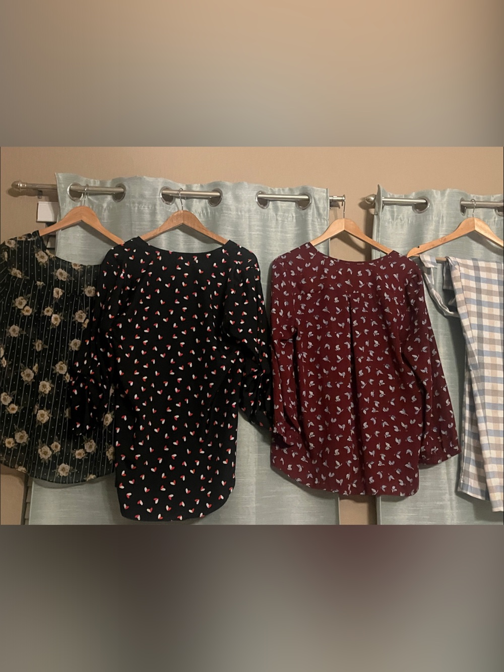 Make an Offer! Bundle of 10 Piece Business Casual Clothes - Shirts Skirts - Picture 8 of 11